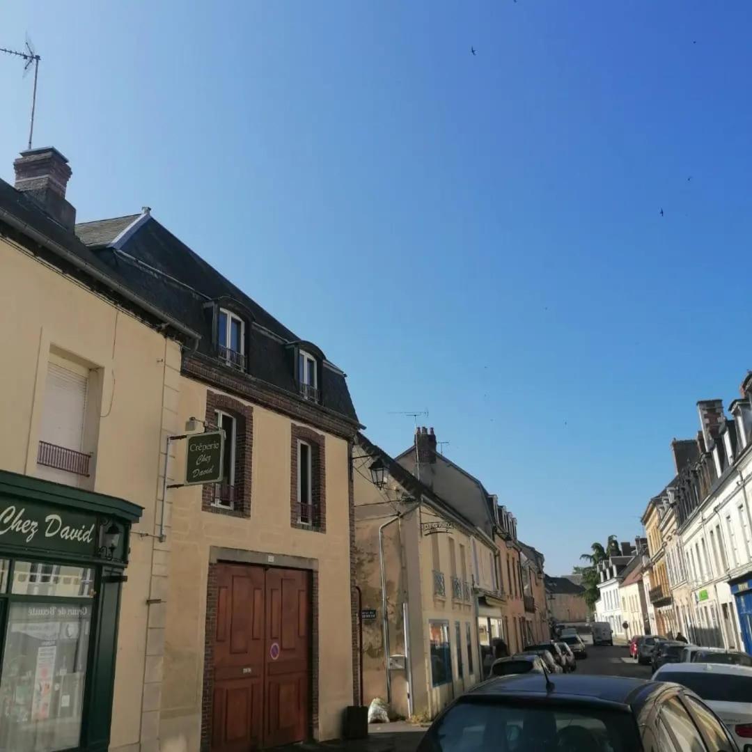 Gite A Sees Avec Garage Prive En Centre Ville Εξωτερικό φωτογραφία